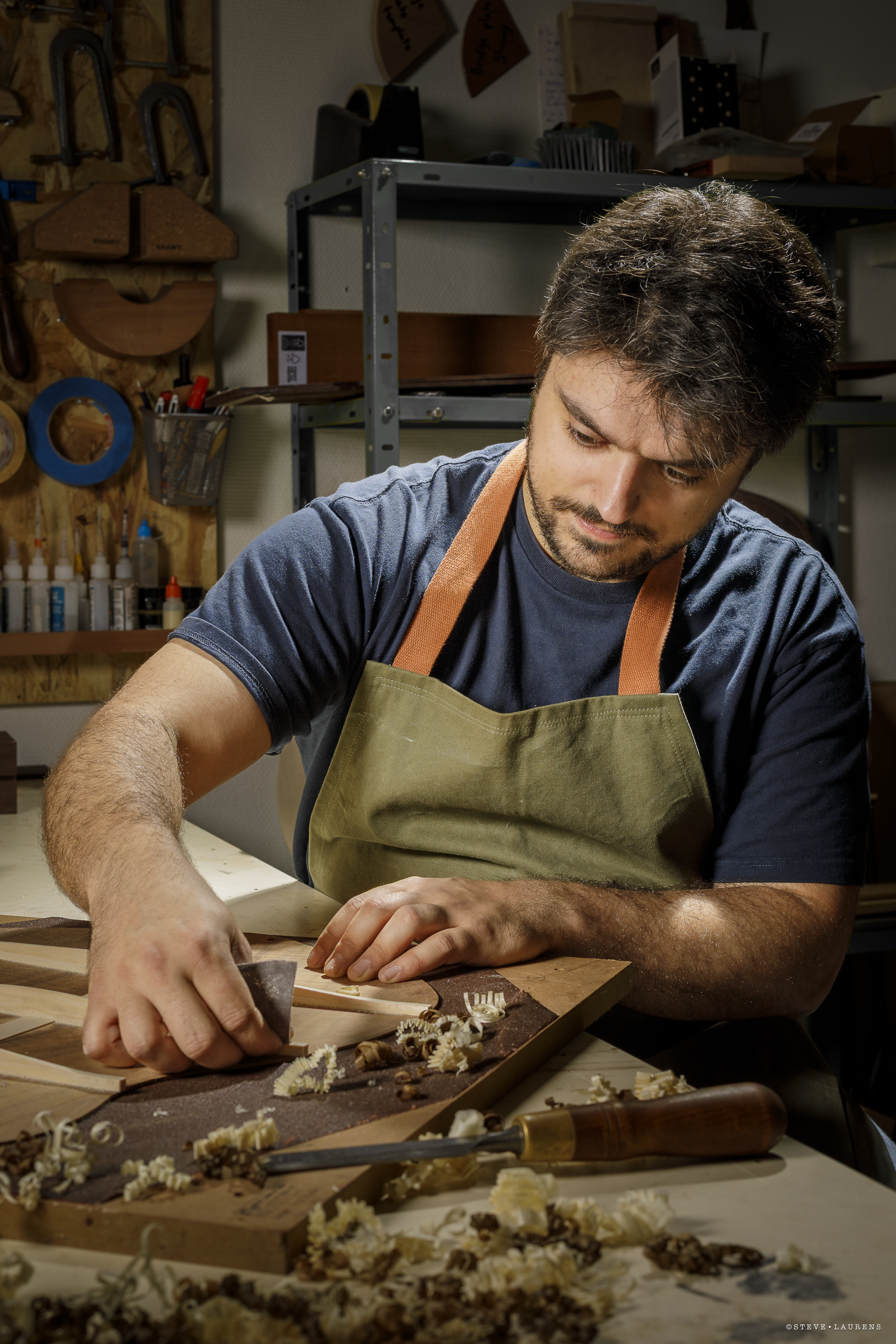 luthier custom guitar somogyi apprentice